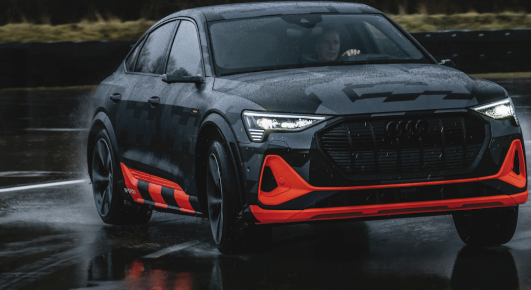 Audi e-tron – Kraft aus drei E-Motoren