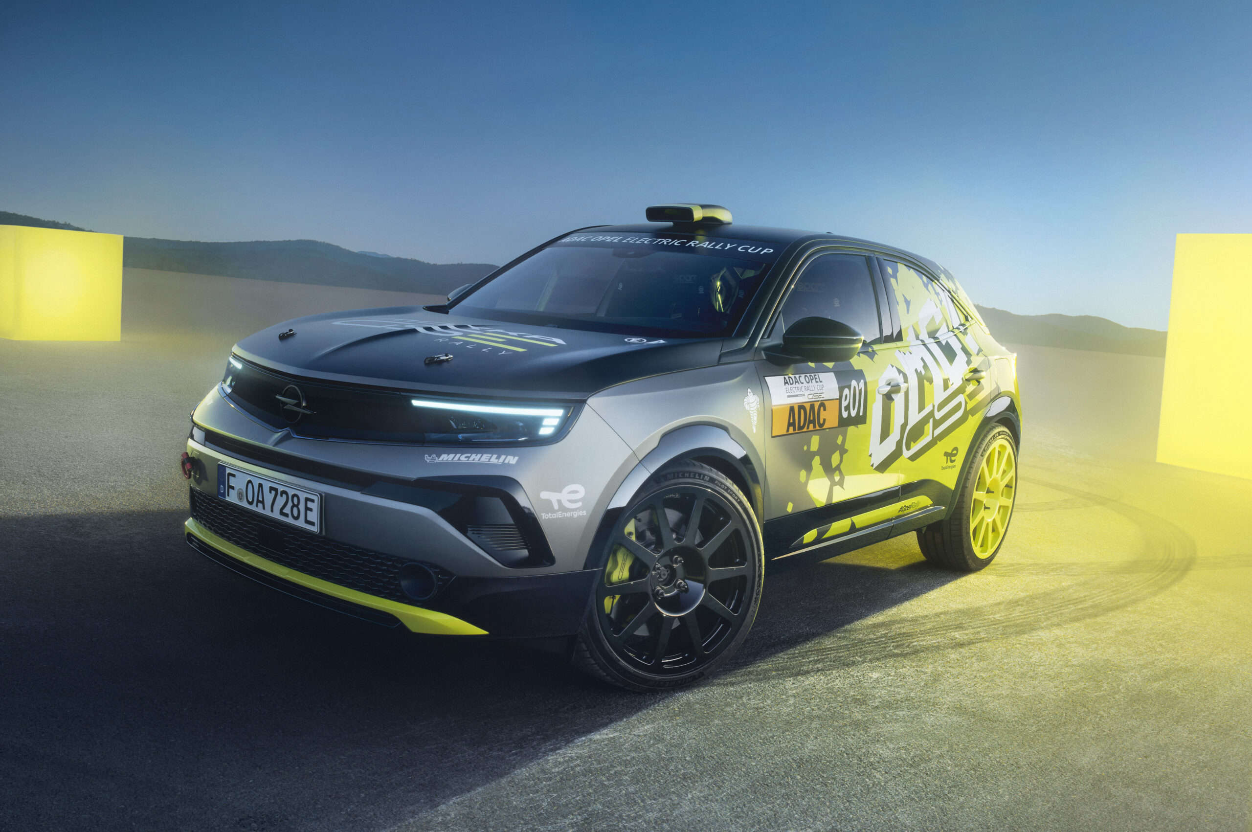 Opel_527686